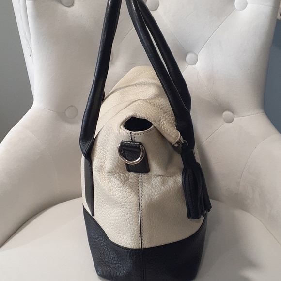 The Kate Spade Southport Avenue Carmen | Mercari Kate spade carmen satchel bag